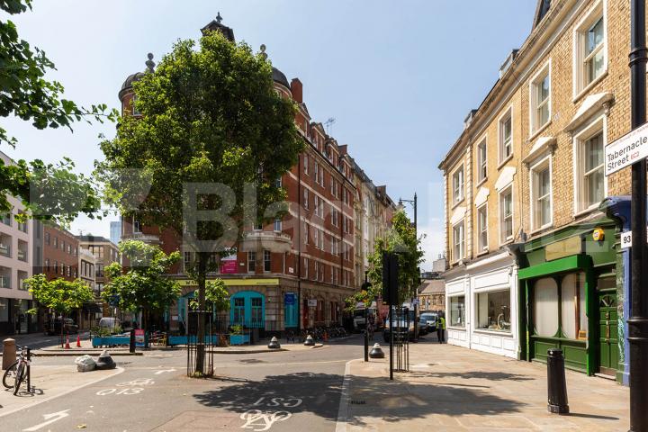  Luxurious apartment within an impressive converted warehouse Tabernacle Street, Old Street